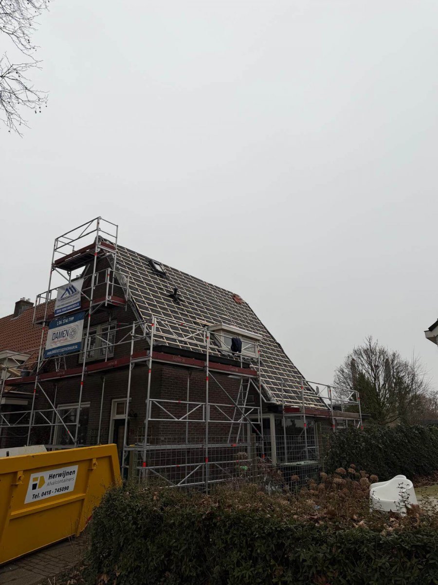 Projectfoto 3 Oranje Pannendak Renovatie in Zaltbommel
