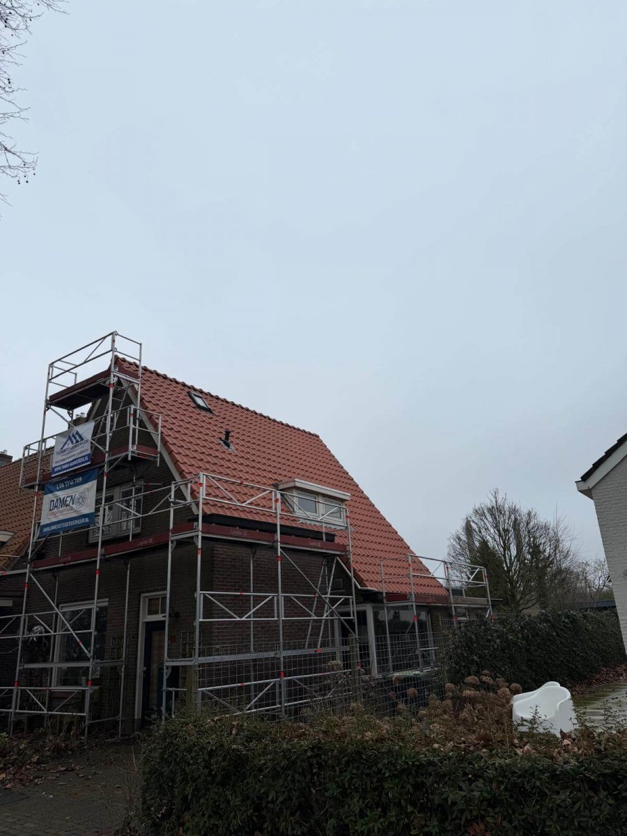 Projectfoto 4 Oranje Pannendak Renovatie in Zaltbommel
